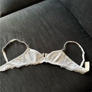 Telltale White Lace Balconette Bra